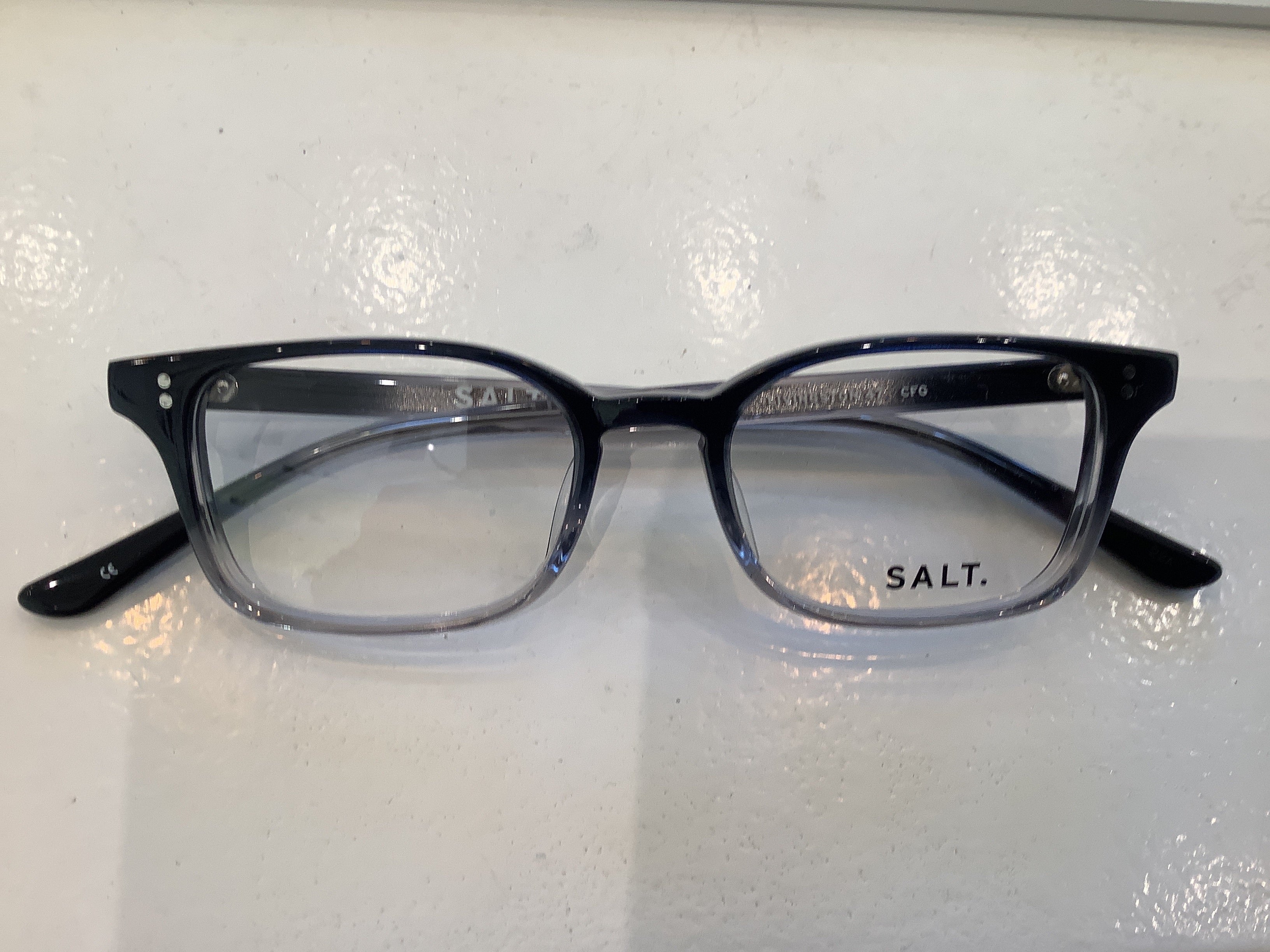Salt Livingston 47 Rx