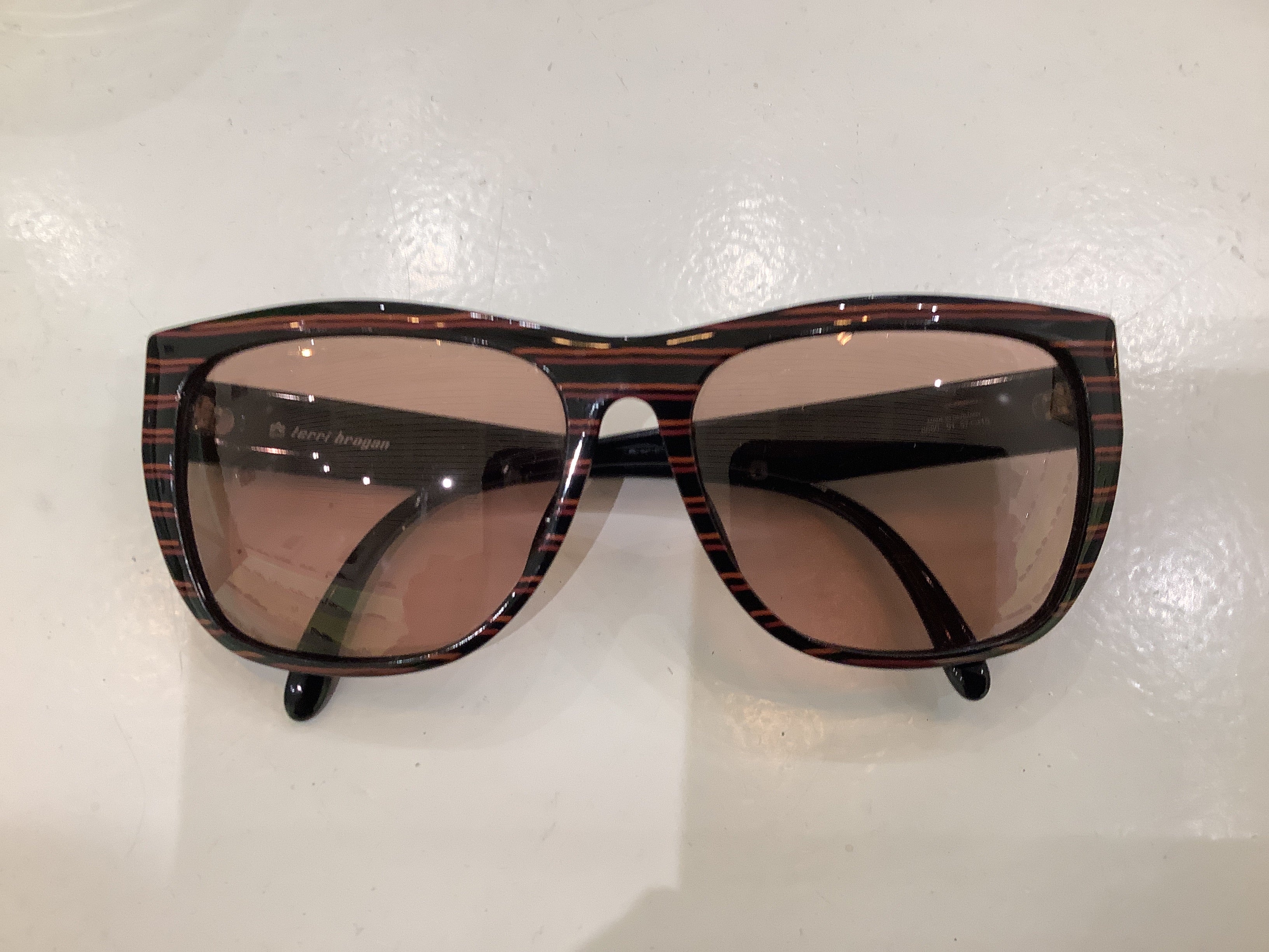 Vintage 80’s Terri Brogan 8680